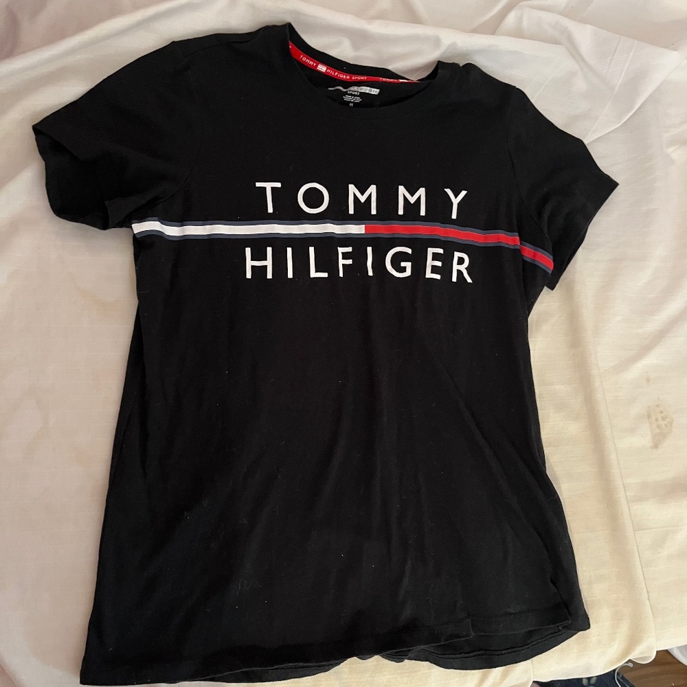 Black Tommy Hilfiger short sleeve tee shirt top medium